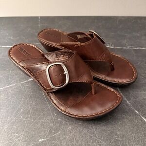 Women Born Wedge Thong Sandals 7 Brown Leather Buckle Slides